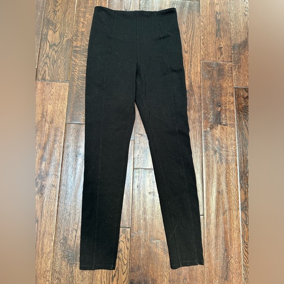 Liverpool High Rise Legging - Picture 3 of 6